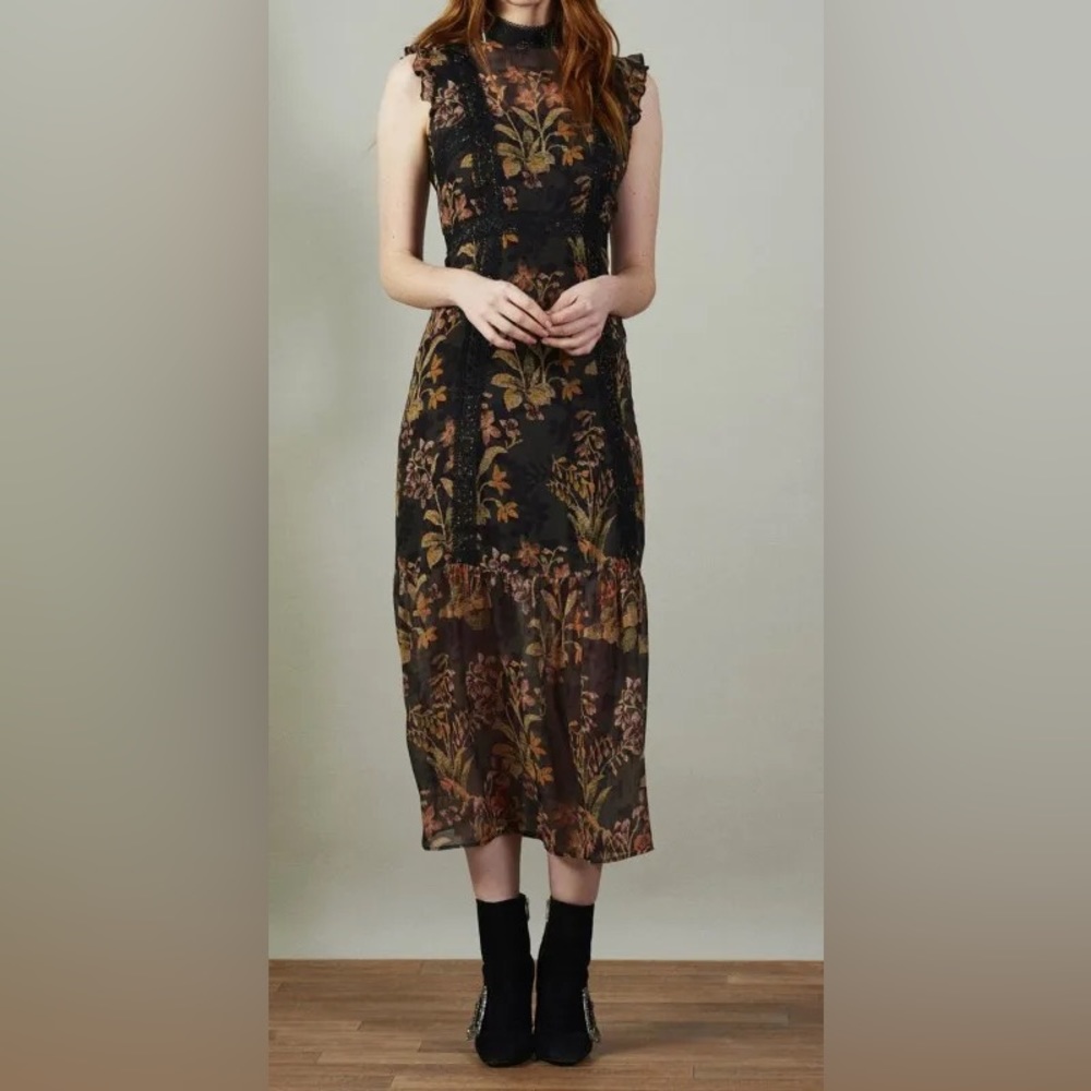 Hope & Ivy Midi Pencil Dress With Trims